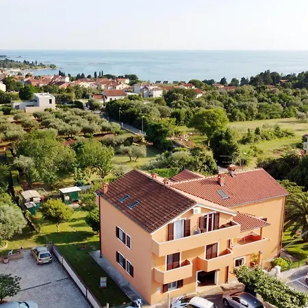 For Families With Children Zambratija, Umag - 22485 Apartament